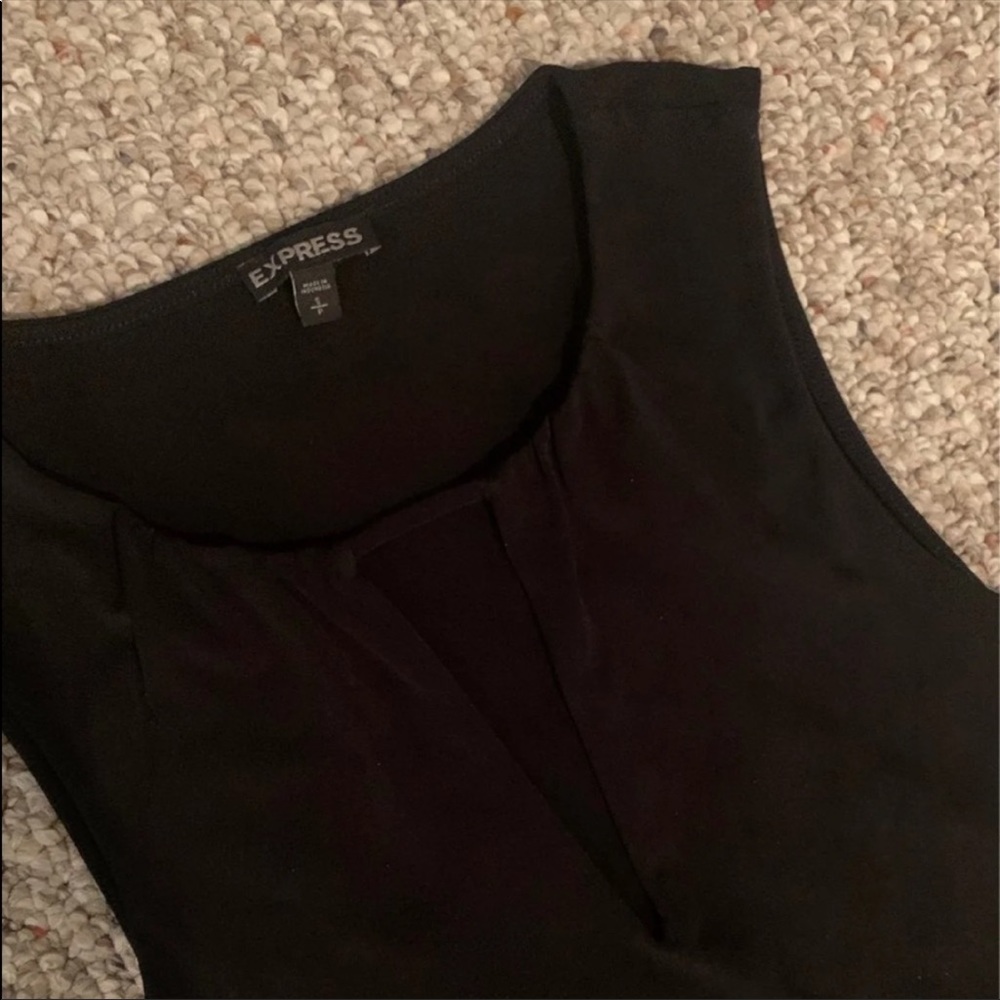 Express Tops Bundle - Picture 4 of 8